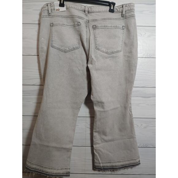 NWT Lane Bryant Essential Stretch Girlfriend Crop Pants sz 20 - Picture 7 of 7